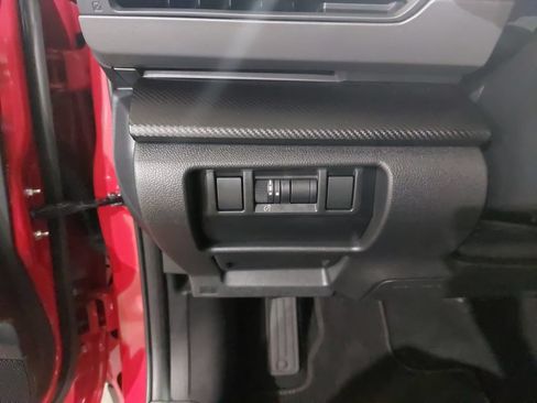 Used 2024 Subaru Crosstrek 2.0i Premium AWD/4WD image 27
