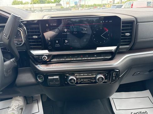 Used 2025 GMC Sierra 1500 SLT AWD/4WD image 16