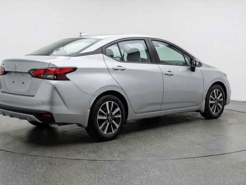Used 2025 Nissan Versa SV FWD image 9