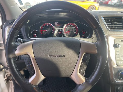 Used 2014 GMC Acadia Denali image 18