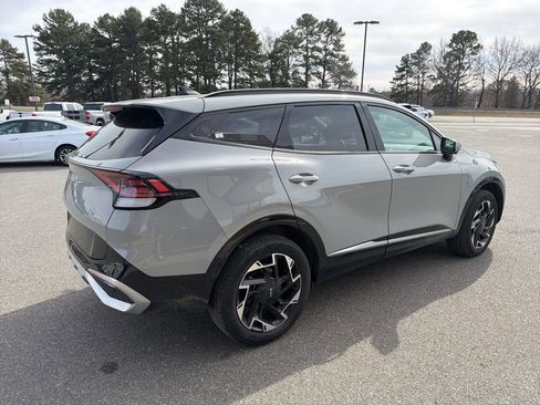 Used 2023 Kia Sportage SX image 8
