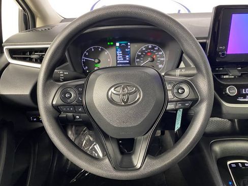 Certified 2025 Toyota Corolla LE FWD image 18
