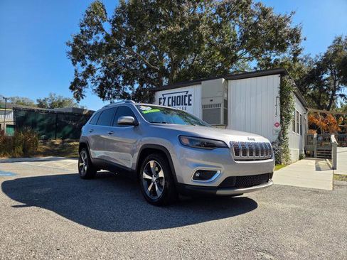 Used 2019 Jeep Cherokee Limited image 1