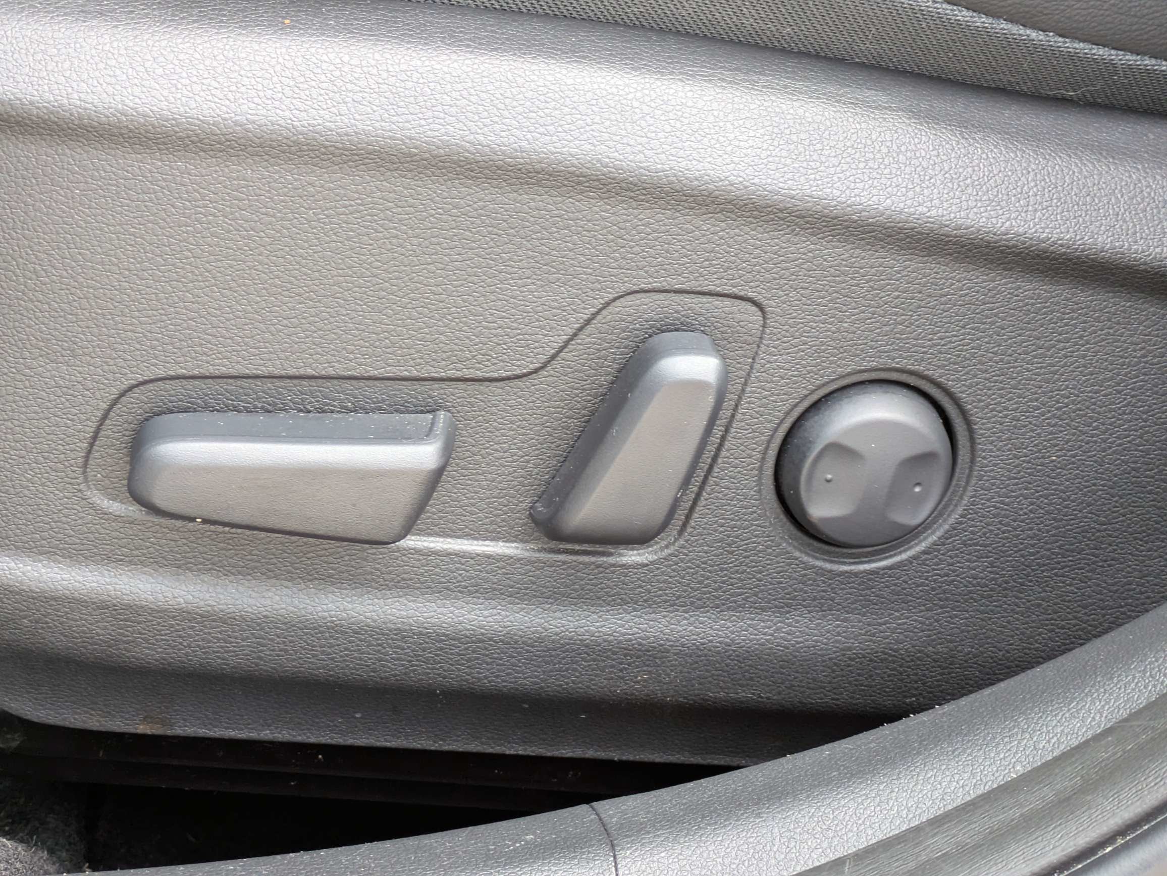 Used 2020 Hyundai Kona Ultimate FWD image 19