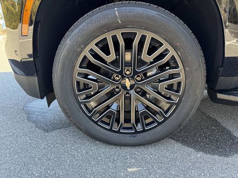 New 2026 Chevrolet Suburban RST w/ Comfort Package image 37