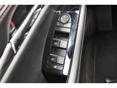 Used 2025 MAZDA MAZDA3 s FWD image 20