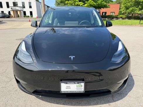 Used 2023 Tesla Model Y Long Range AWD/4WD image 10