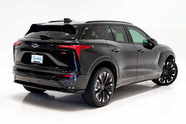 Used 2024 Chevrolet Blazer EV RS AWD/4WD image 32