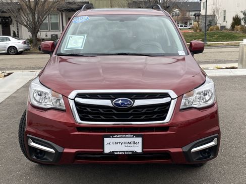 Used 2017 Subaru Forester 2.5i Premium w/ All-Weather Package image 9
