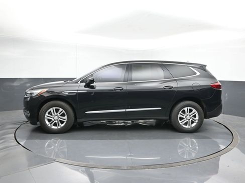 Used 2018 Buick Enclave Essence image 3