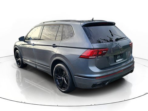 Used 2023 Volkswagen Tiguan SE R-Line FWD image 3