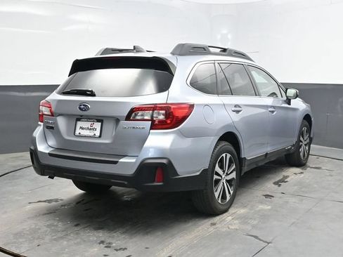Used 2019 Subaru Outback 2.5i Limited AWD/4WD image 7