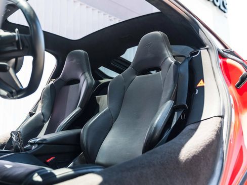 Used 2023 McLaren GT RWD image 16