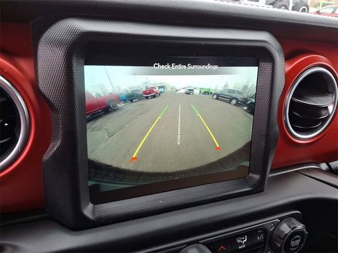 Used 2021 Jeep Wrangler Unlimited Rubicon image 18