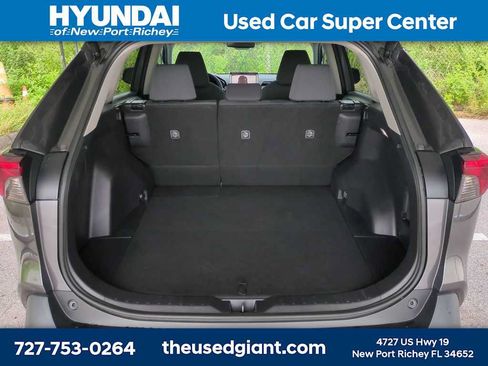Used 2024 Toyota RAV4 XLE w/ Convenience Package FWD image 12