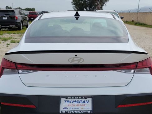 New 2026 Hyundai Elantra SEL Sport Premium FWD image 19