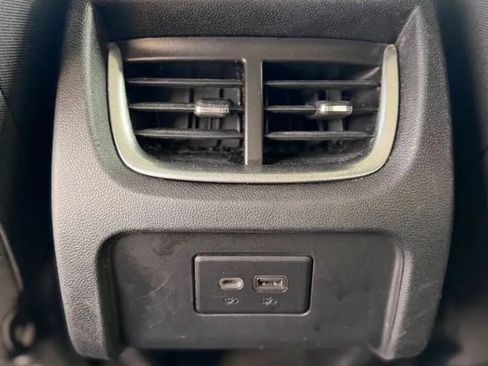 Used 2020 Chevrolet Blazer LT AWD/4WD image 18