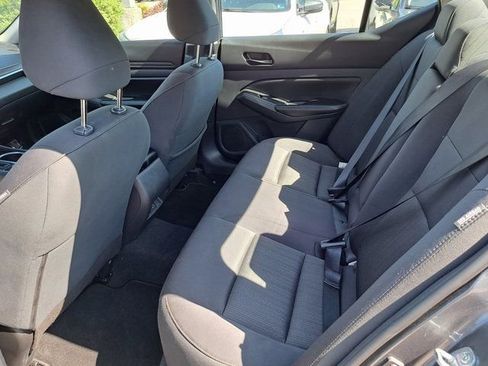 Used 2024 Nissan Altima 2.5 SV FWD image 23