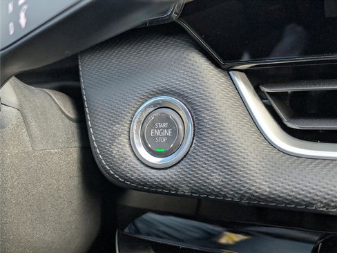 New 2026 Chevrolet Equinox LT image 17