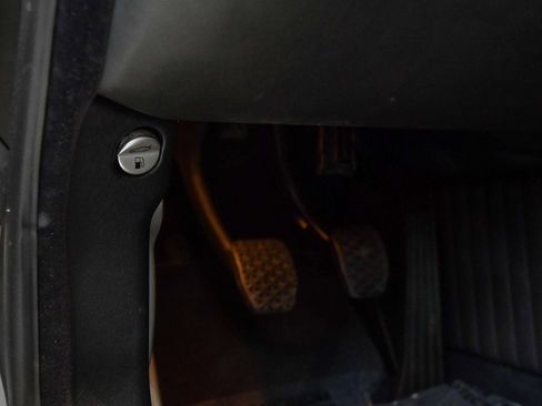 Used 2002 BMW Z8 image 46