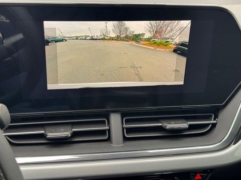 Used 2026 Chevrolet Trax LT image 23