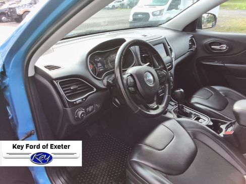Used 2020 Jeep Cherokee Latitude Plus AWD/4WD image 25