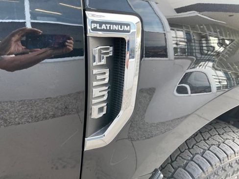 Used 2022 Ford F350 Platinum AWD/4WD image 19