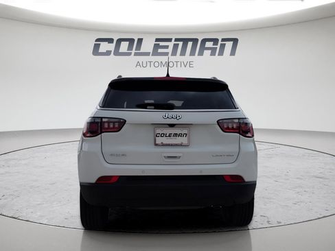 Used 2025 Jeep Compass Limited AWD/4WD image 4
