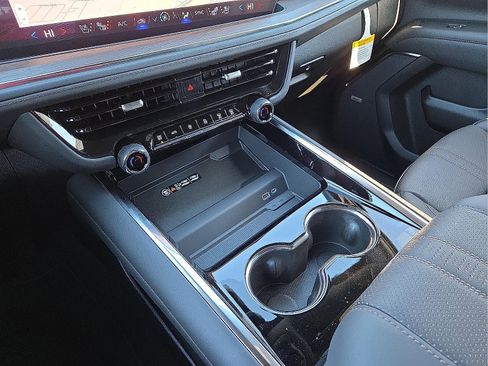 New 2026 Chevrolet Suburban High Country w/ Sun And Tow Package image 25