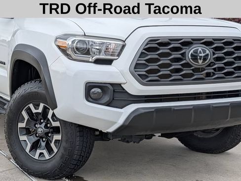 Used 2021 Toyota Tacoma TRD Off-Road AWD/4WD image 3