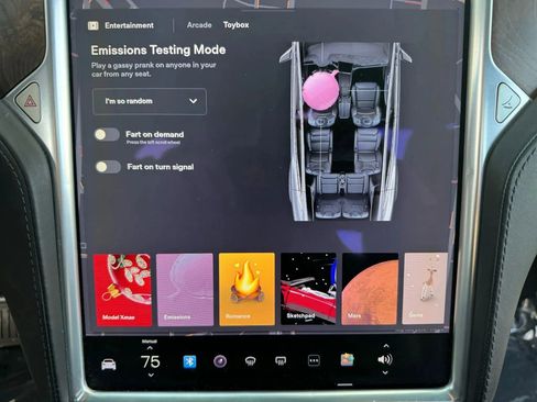 Used 2017 Tesla Model X 90D image 29