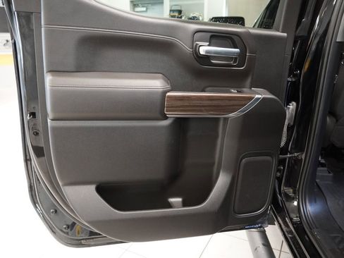 Used 2022 Chevrolet Silverado 1500 RST w/ LPO, Blackout Package AWD/4WD image 24