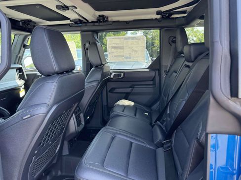 New 2026 Ford Bronco Badlands w/ Sasquatch Package AWD/4WD image 10