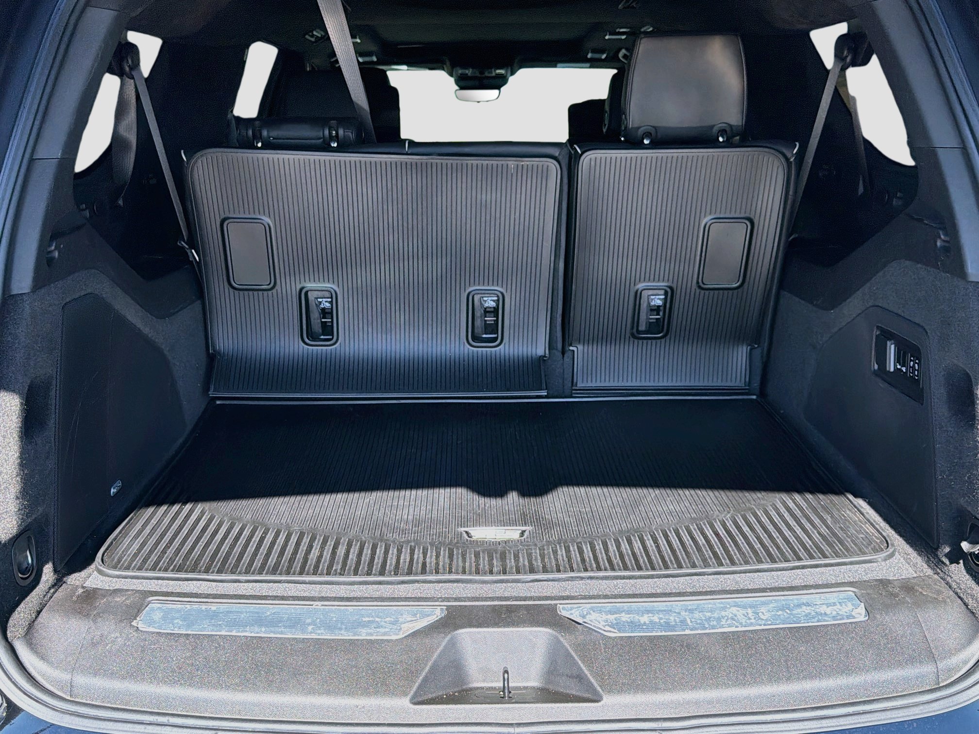 Certified 2023 Cadillac Escalade ESV Sport Platinum w/ LPO, ONYX Package AWD/4WD image 29