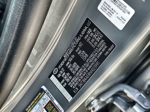 Used 2022 Hyundai Santa Cruz SEL image 25