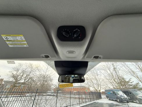 Used 2018 Ford Transit 350 XL image 22