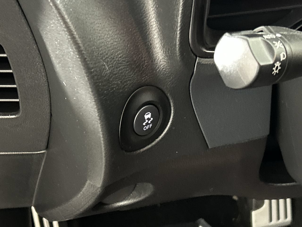 Used 2024 Nissan Z Performance w/ Floor Mat Package RWD image 13