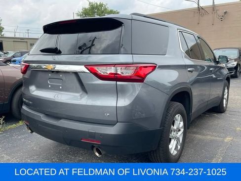 Used 2020 Chevrolet Traverse LT w/ Driver Confidence II Package AWD/4WD image 3