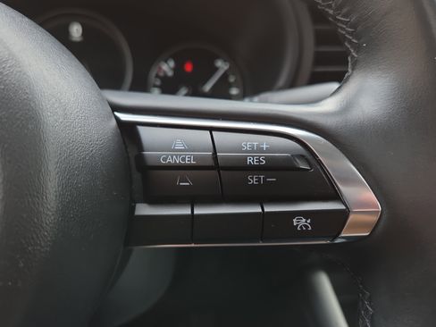 Used 2024 MAZDA MAZDA3 s image 19