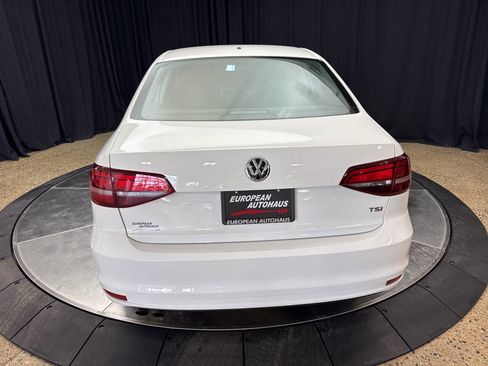 Used 2017 Volkswagen Jetta S image 8