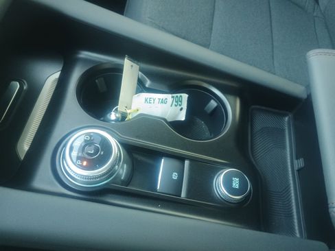 Certified 2025 Ford Explorer Active image 28