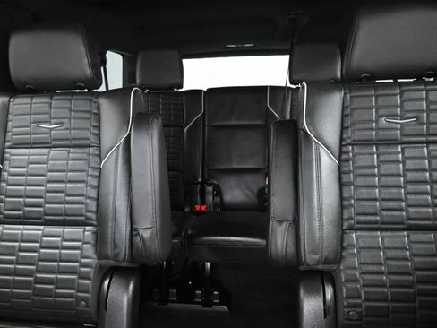 Used 2023 Cadillac Escalade ESV Sport Platinum image 23