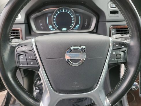 Used 2014 Volvo XC70 T6 image 24