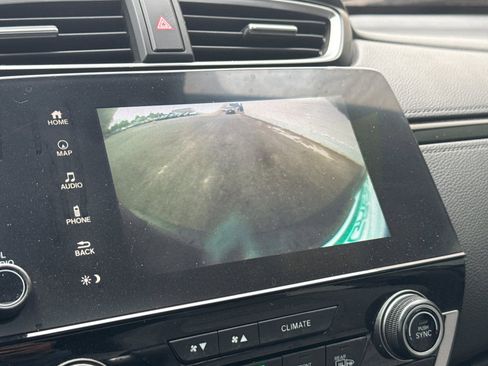 Used 2018 Honda CR-V Touring image 22