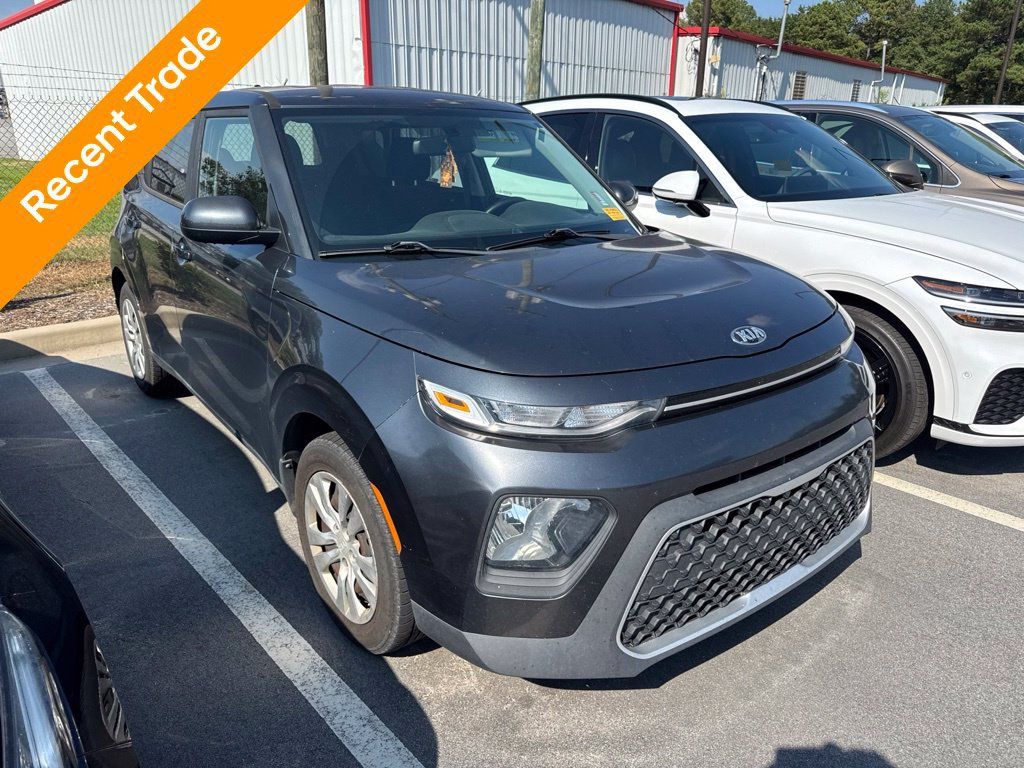 Used 2020 Kia Soul LX FWD image 2