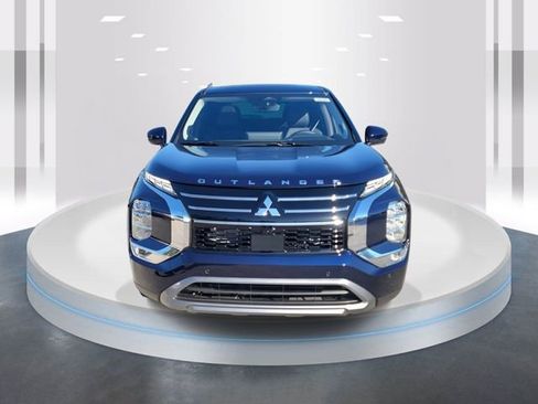 New 2026 Mitsubishi Outlander SE FWD image 2