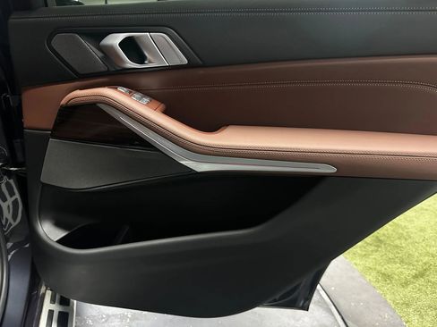 Used 2019 BMW X7 xDrive50i w/ Premium Package image 24