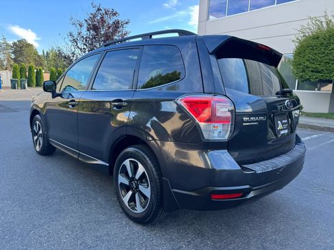 Used 2018 Subaru Forester 2.5i Limited AWD/4WD image 8