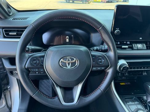 Used 2023 Toyota RAV4 XSE AWD/4WD image 6