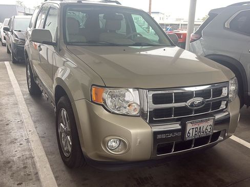 Used 2012 Ford Escape Limited AWD/4WD image 4